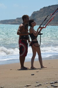 The kitesurfing equipment must be checked and understood, the board and the harness as well as the kite.